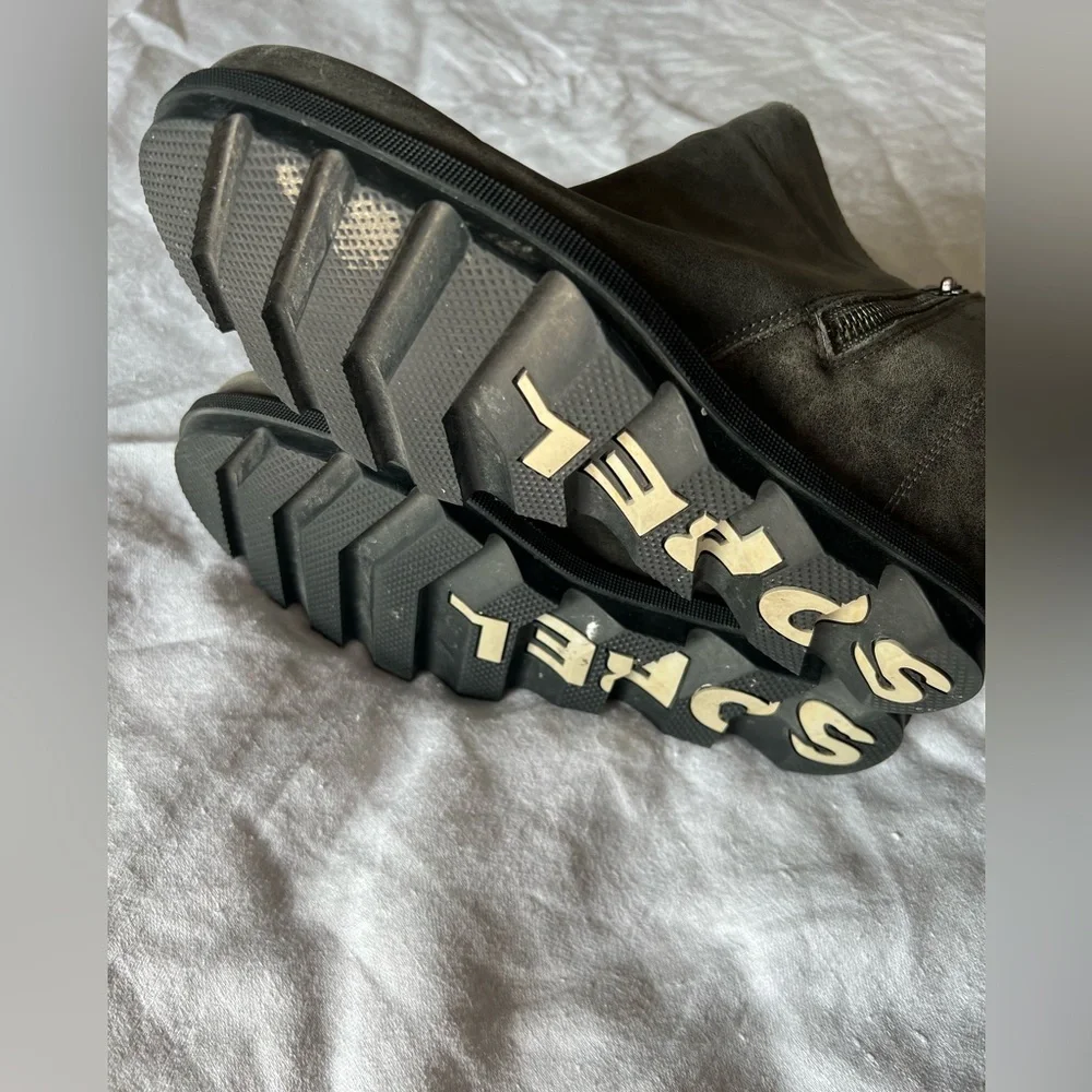 Sorel Gray Leather Boots with Structured Heel - Picture 8 of 8